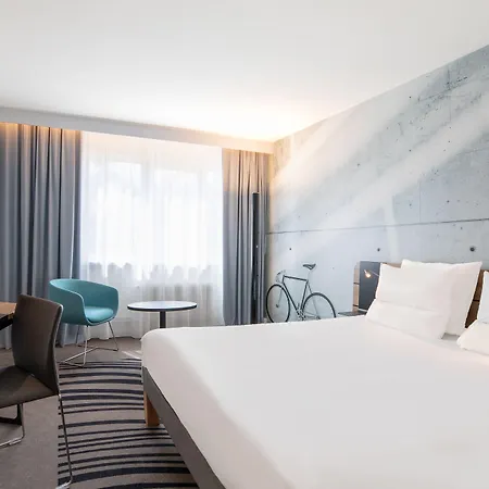 Отель Novotel 3*
