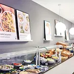מלון Novotel 3*